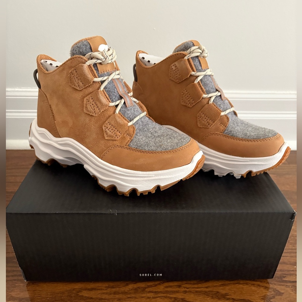 Sorel Kinetic Breakthru Caribou WP - size 6.5